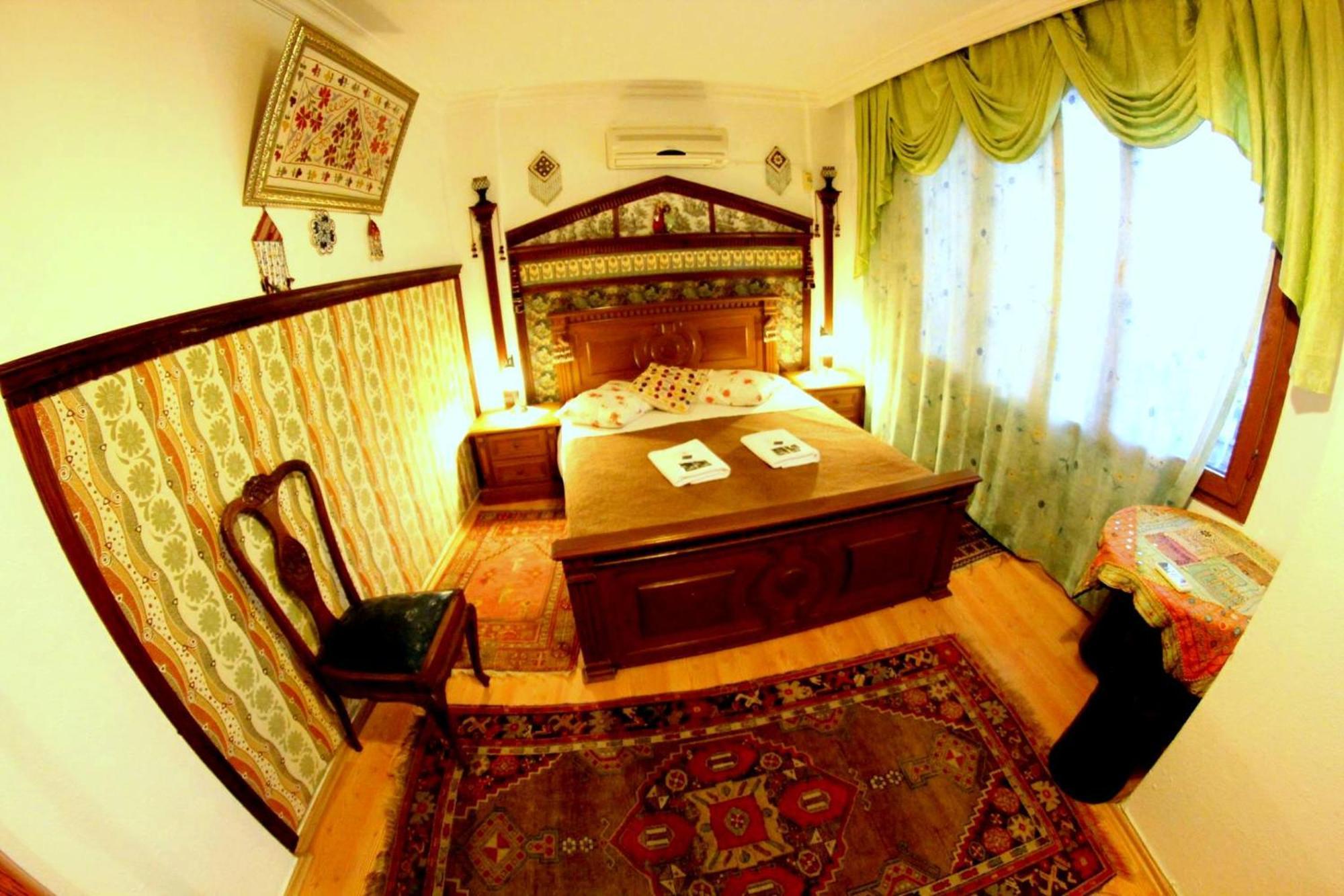 Homeros Pension & Guesthouse Сельчук Экстерьер фото