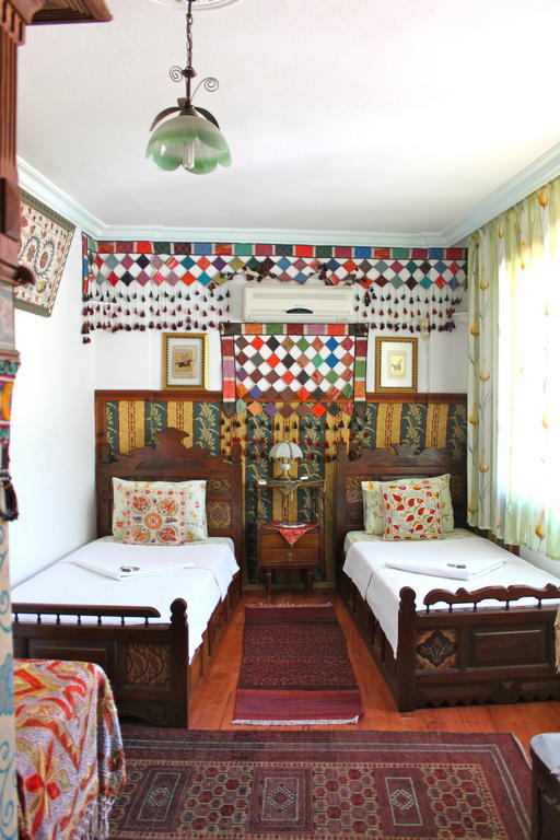 Homeros Pension & Guesthouse Сельчук Экстерьер фото