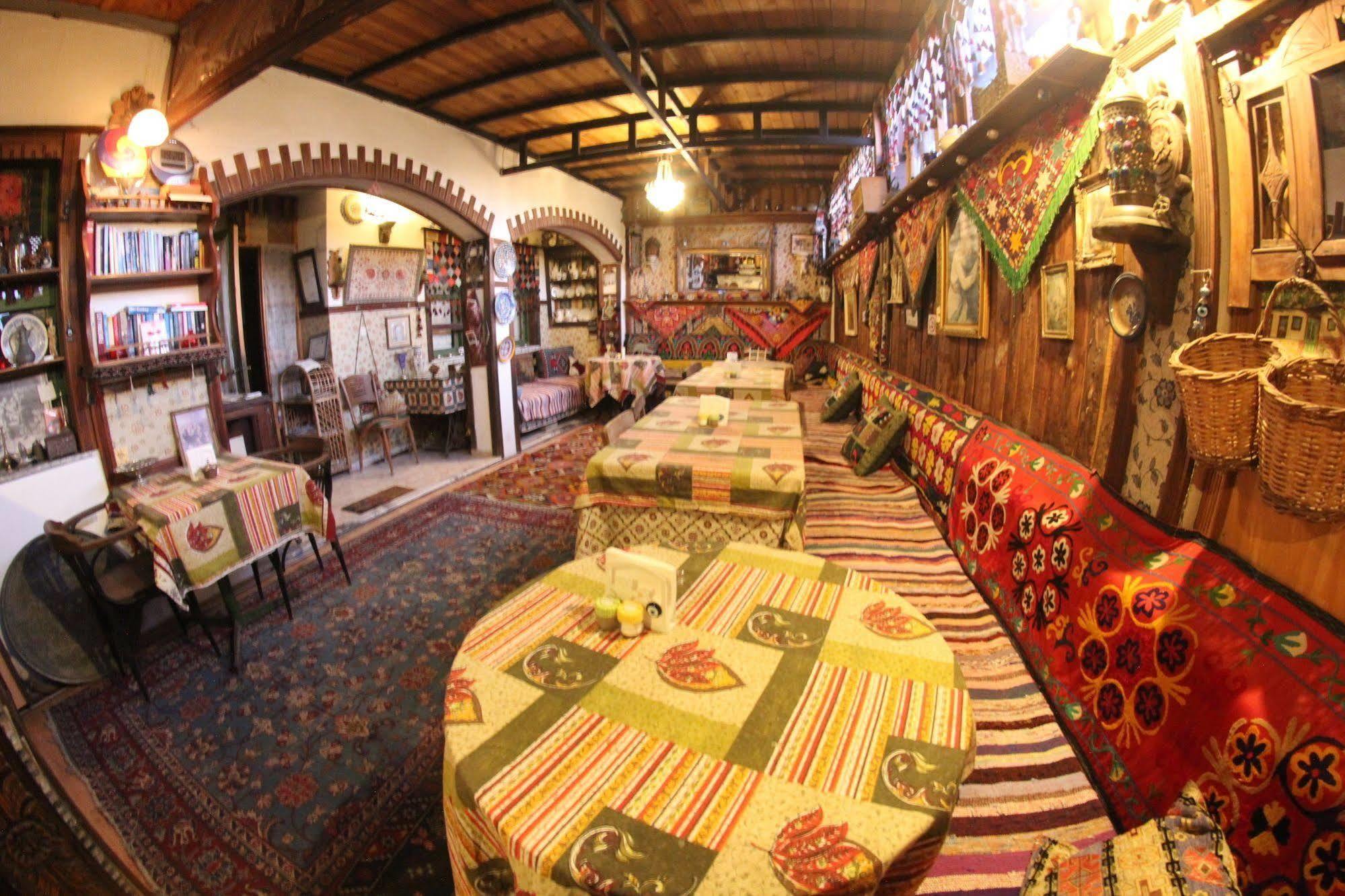 Homeros Pension & Guesthouse Сельчук Экстерьер фото
