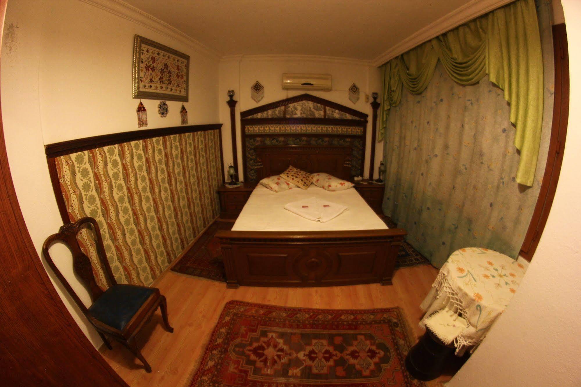 Homeros Pension & Guesthouse Сельчук Экстерьер фото